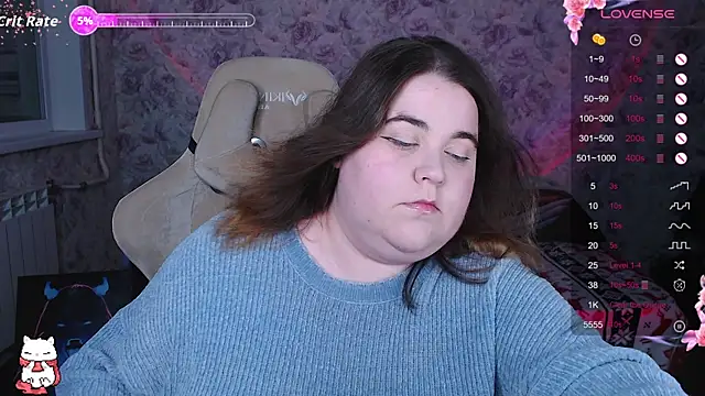 Estelle Hicks online show from 11.14.25