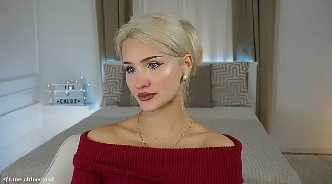 Snapshot of ChloeCoral chatting on 03.11.25 ChloeCoral online show from 03.11.25