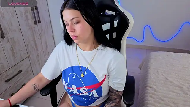 Victoryyy  online show from 03.22.26