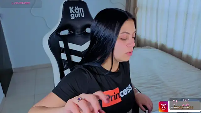 Victoryyy  online show from 05.27.26