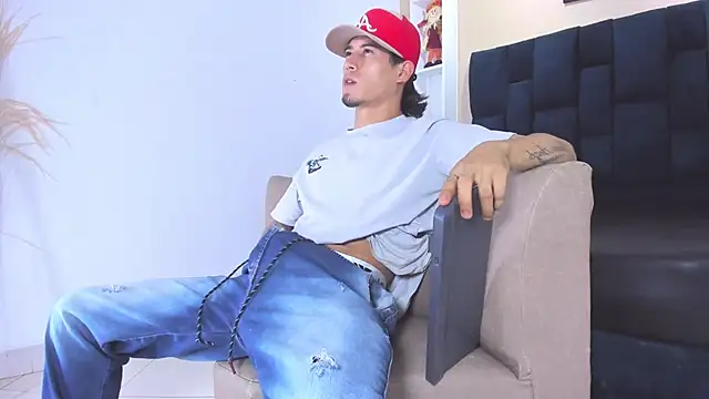 Snapshot of Jhonn_Rhyss chatting on 11.26.25 Jhonn Rhyss online show from 11.26.25