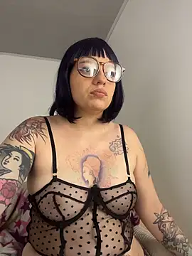 Snapshot of sophia_goth chatting on 12.02.25 sophia goth online show from 12.02.25