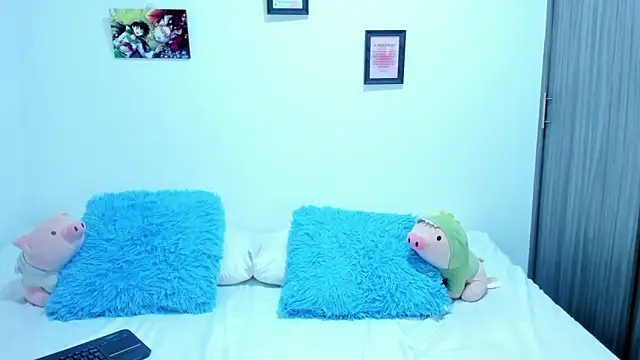 Agataowens online show from 10.24.25