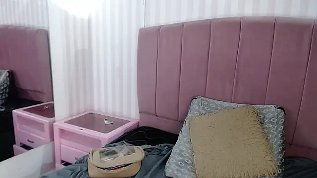 Susy thomson online show from 03.02.25