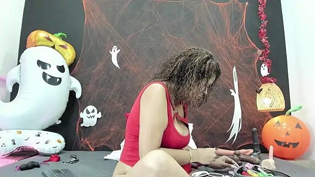 Luna smit08 online show from 10.30.25