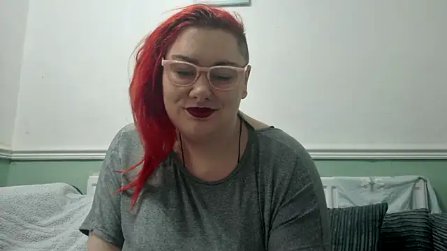 Snapshot of Bustycurves chatting on 02.11.25 Bustycurves online show from 02.11.25