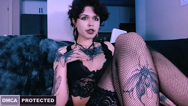 NaughtyLittleFox online show from 11.06.25