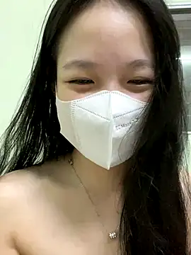 minmin2kk5 online show from 10.17.25