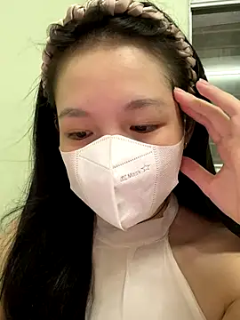 minmin2kk5 online show from 10.18.25