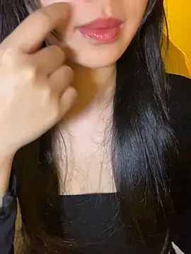 minmin2kk5 online show from 11.11.25