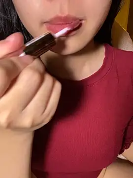 minmin2kk5 online show from 11.16.25