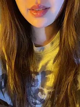 minmin2kk5 online show from 04.16.26