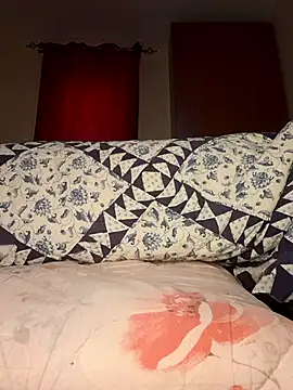 Freya 004 online show from 11.13.25