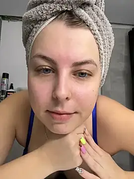 Livewithlucy online show from 03.17.25