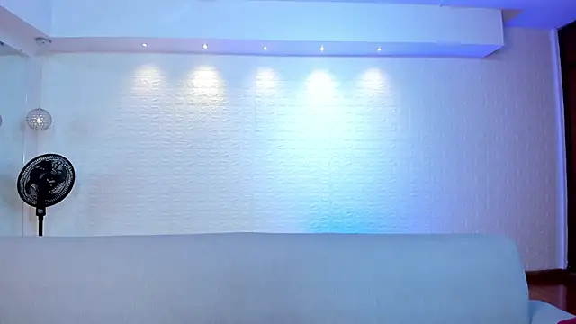 violet scott online show from 11.26.25