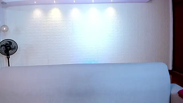 violet scott online show from 12.20.25