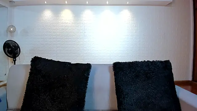 violet scott online show from 01.06.26