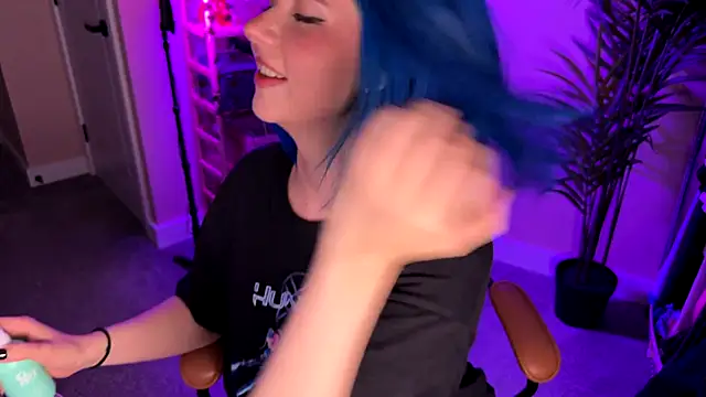 Snapshot of _vixenp chatting on 11.06.25 vixenp online show from 11.06.25