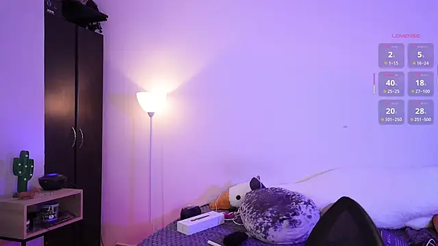 Snapshot of srtaliz chatting on 09.24.25 srtaliz online show from 09.24.25