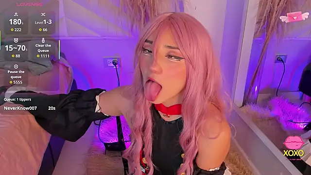 Snapshot of miia__baker chatting on 11.05.25 miia baker online show from 11.05.25