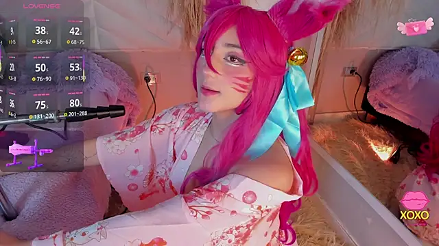 Snapshot of miia__baker chatting on 11.14.25 miia baker online show from 11.14.25