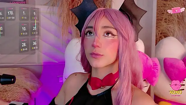 Snapshot of miia__baker chatting on 12.16.25 miia baker online show from 12.16.25