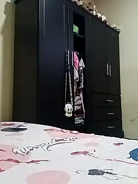 Snapshot of claus20 chatting on 02.06.25 claus20 online show from 02.06.25