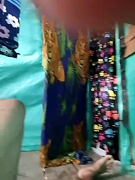 Snapshot of MiguelDE1234 chatting on 12.20.25 MiguelDE1234 online show from 12.20.25