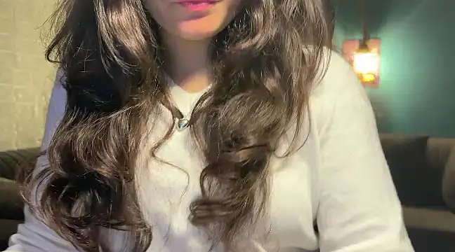 Snapshot of demieliss chatting on 12.13.24 demieliss online show from 12.13.24