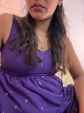 Snapshot of Goddess_sneha chatting on 04.18.26 Goddess sneha online show from 04.18.26
