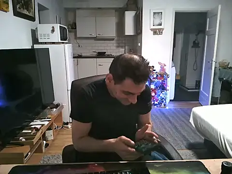 mihaimichael online show from 10.10.25