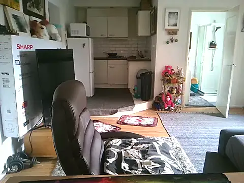 mihaimichael online show from 10.19.25