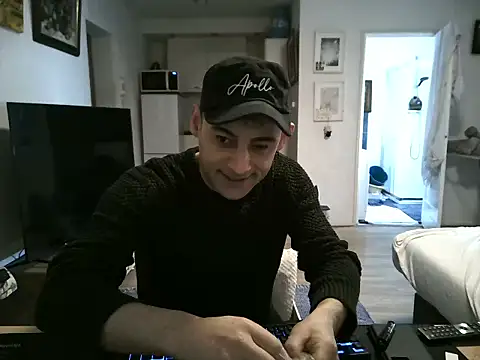 mihaimichael online show from 04.06.26