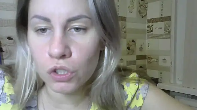 TherestlessKitty online show from 12.24.24