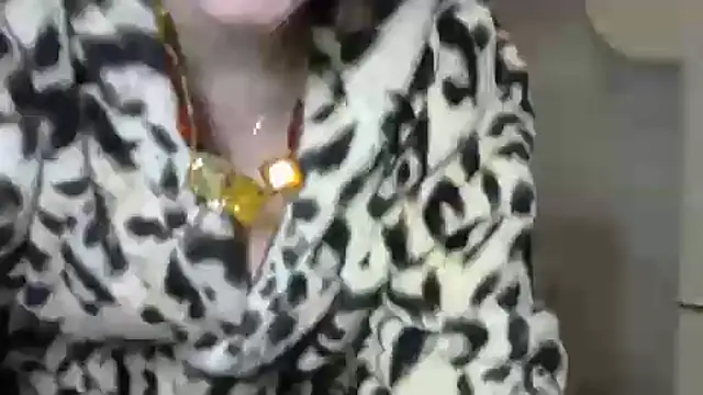 TherestlessKitty online show from 02.15.25