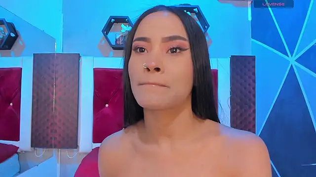 Karoll014 online show from 10.15.25