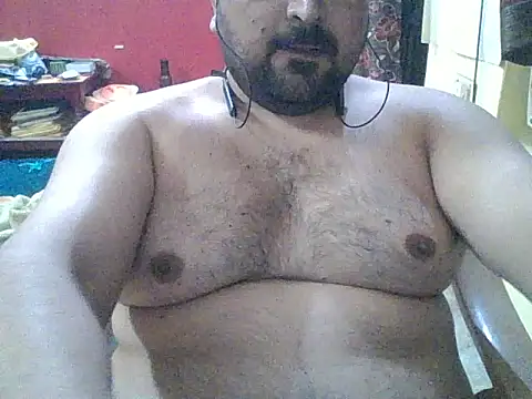 Snapshot of ARYANAVAILABLE chatting on 10.21.25 ARYANAVAILABLE online show from 10.21.25