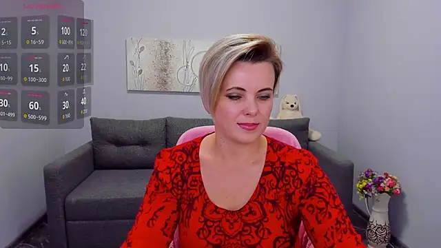 Snapshot of Julia_Wilsone chatting on 11.08.25 Julia Wilsone online show from 11.08.25