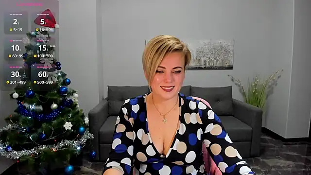 Snapshot of Julia_Wilsone chatting on 12.17.25 Julia Wilsone online show from 12.17.25
