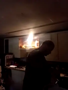 Snapshot of tjmacksjr chatting on 12.04.24 tjmacksjr online show from 12.04.24