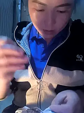 Snapshot of Sweetlove_77 chatting on 11.16.25 Sweetlove 77 online show from 11.16.25