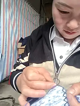 Snapshot of Sweetlove_77 chatting on 11.17.25 Sweetlove 77 online show from 11.17.25