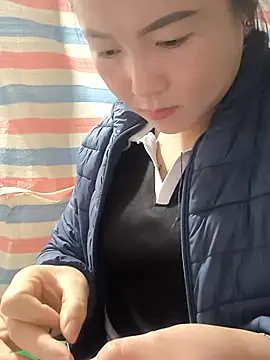 Snapshot of Sweetlove_77 chatting on 11.22.25 Sweetlove 77 online show from 11.22.25