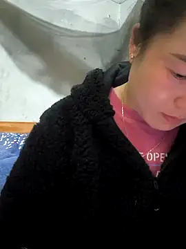 Snapshot of Sweetlove_77 chatting on 11.25.25 Sweetlove 77 online show from 11.25.25