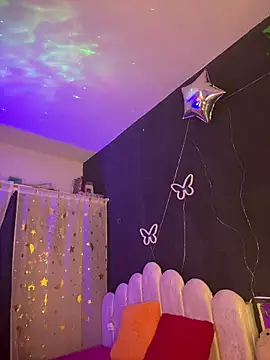 AlisonHoot69 online show from 12.04.25