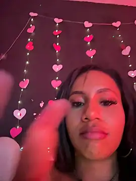 Snapshot of AlisonHoot69 chatting on 02.13.26 AlisonHoot69 online show from 02.13.26