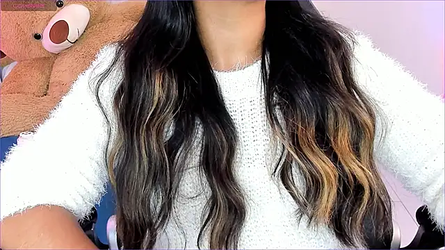 Marilyn-Cooper online show from 01.06.25