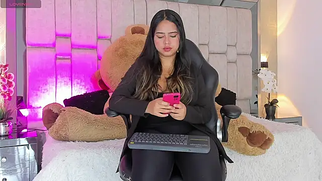 Marilyn-Cooper online show from 02.11.25