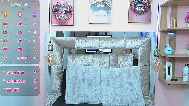 Snapshot of Vaioletcooper chatting on 02.23.25 Vaioletcooper online show from 02.23.25