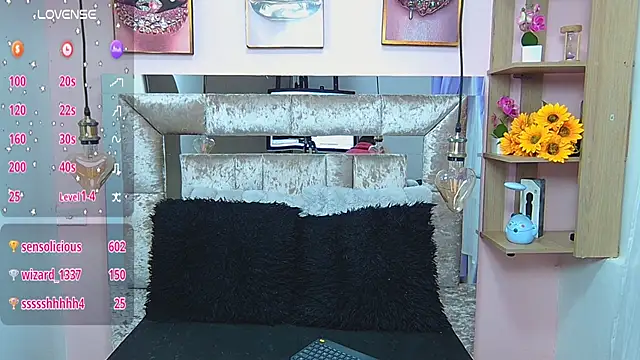 Snapshot of Vaioletcooper chatting on 03.16.25 Vaioletcooper online show from 03.16.25